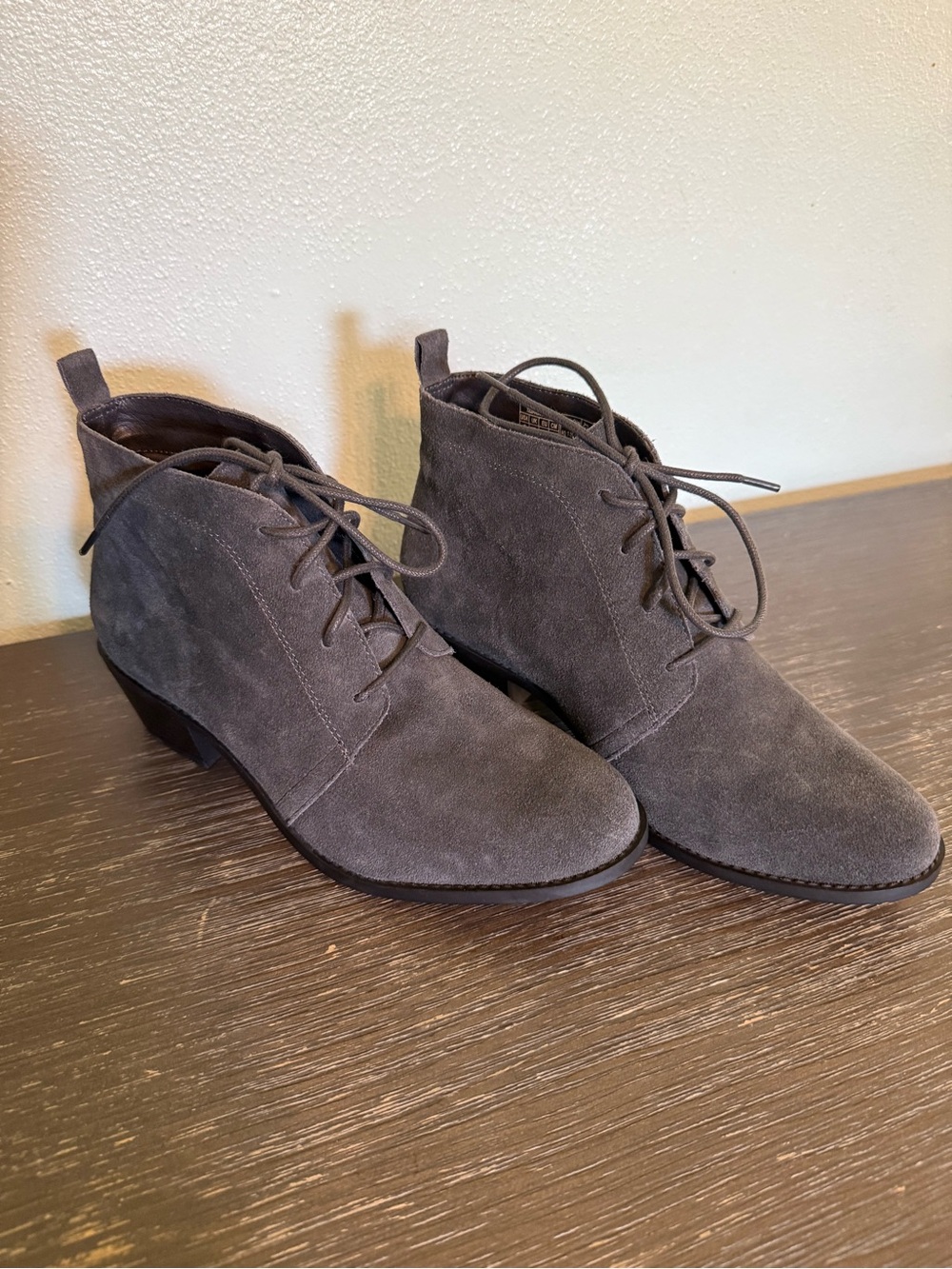 Vionic Andi Gray Suede Lace Up Ankle Orthopedic Heeled Bootie Women Size 9